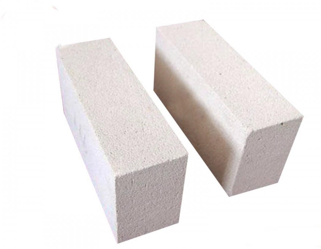 0000012360 Тухли огнеупорни 11х22х6 бели 426 бр/п 005022