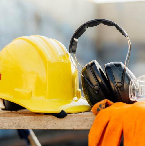 Охрана на труда и помощни средства