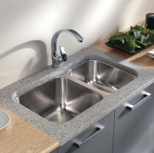 Домакинство