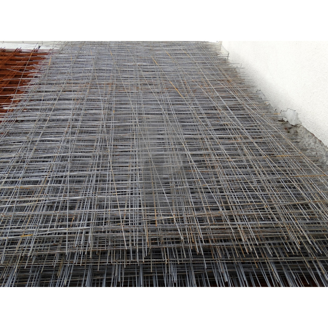 0000014812.jpg Строймат мрежа заварена /скара/ ф4мм 20х20, 2х1м 10180