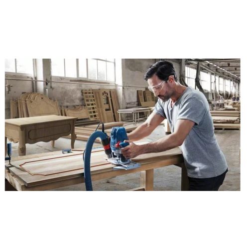 Оберфреза BOSCH GOF 130