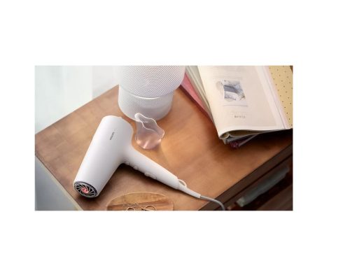 Сешоар Philips BHD500/00, 2100W, Технология ThermoShield, Грижа с йони, 2 настройки на скорост, 3 нива на температура, Концентратор 14 мм, Бял