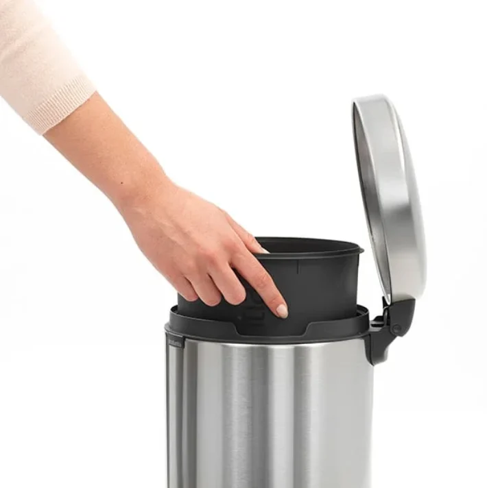 Кош за смет с педал Brabantia NewIcon 5L, Matt Steel - Image 5